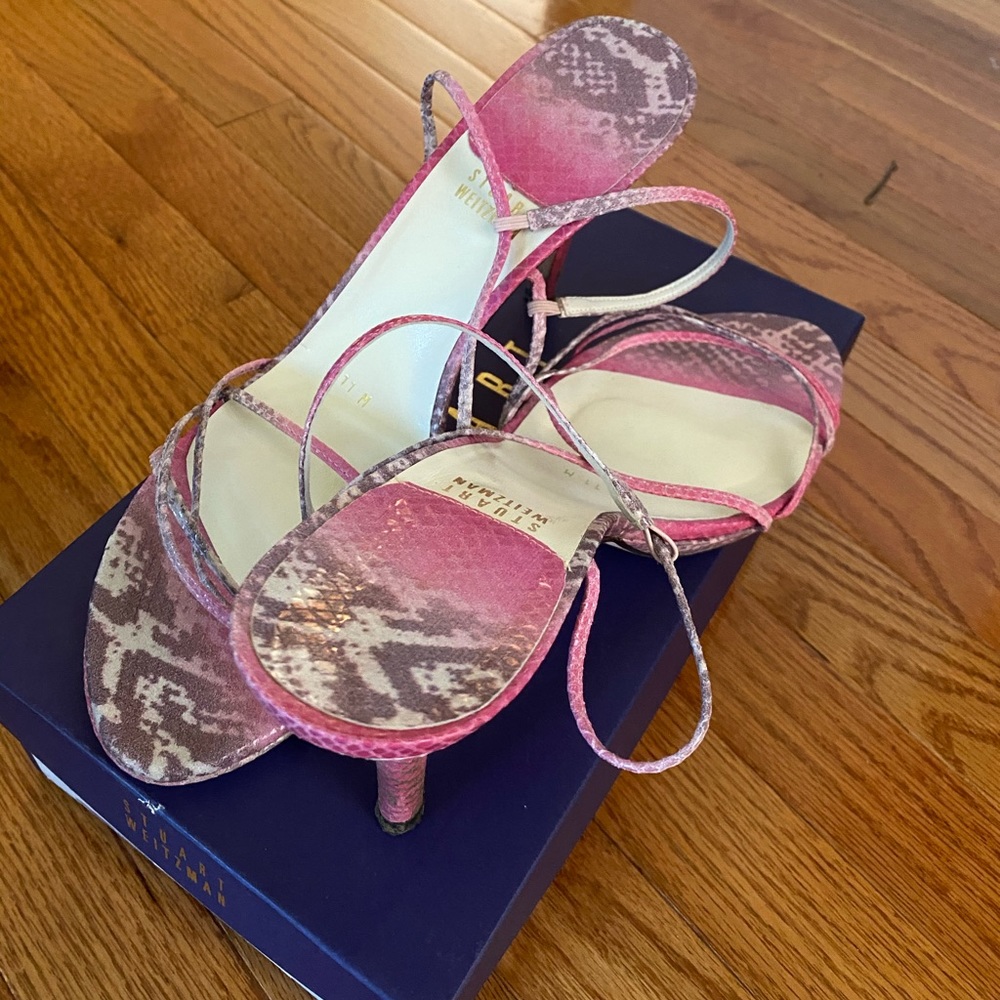 STUART WEITZMAN Heels